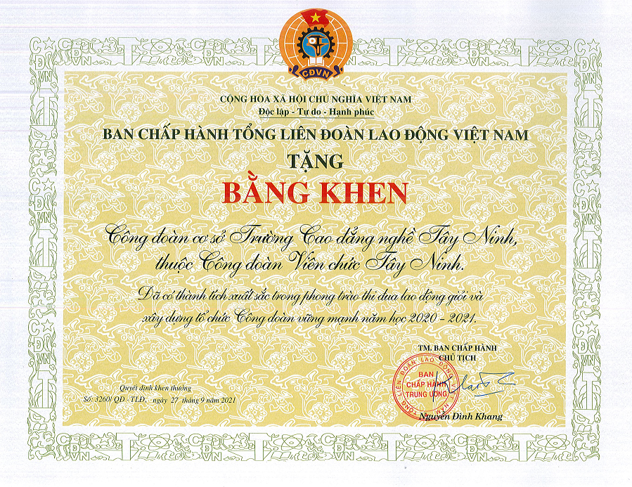 Công đoàn cơ sở Trường Cao đẳng nghề Tây Ninh nhận bằng khen BCH Tổng liên đoàn Lao động Việt Nam năm học 2020-2021